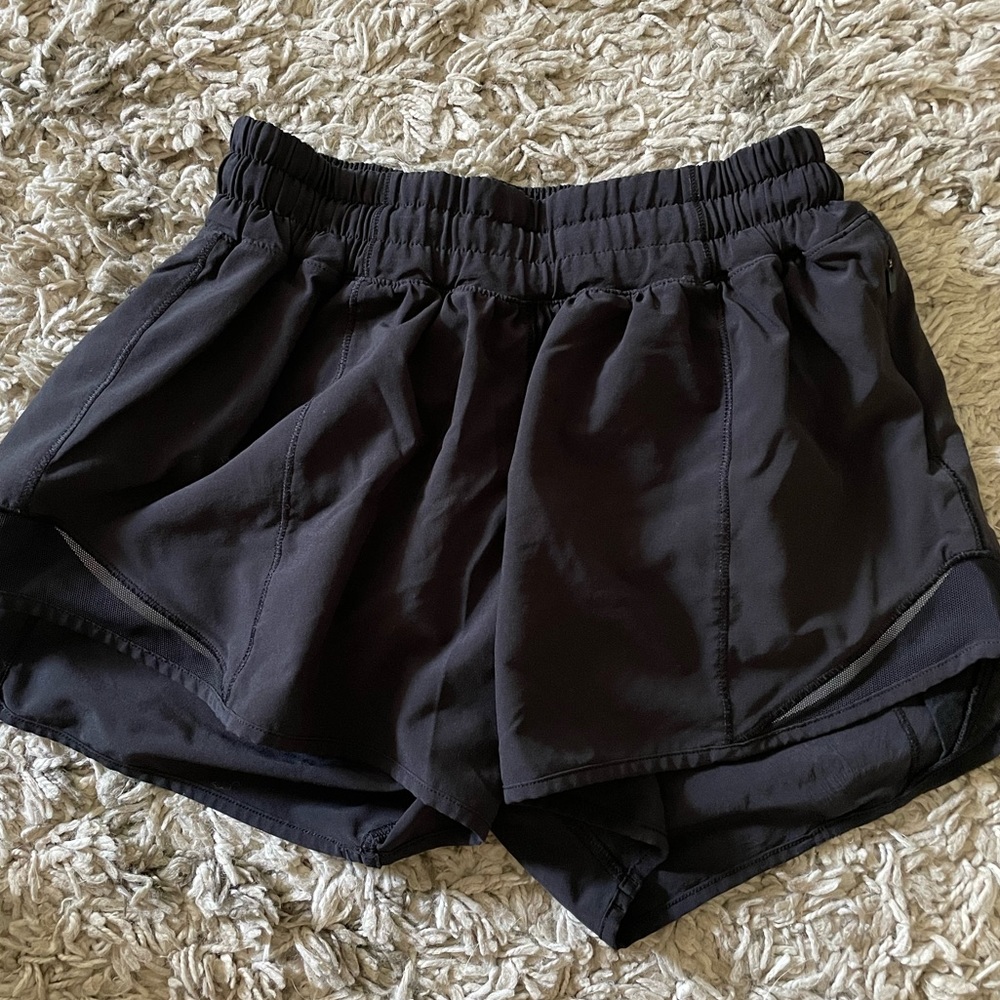Lululemon Hotty Hot Short 4”